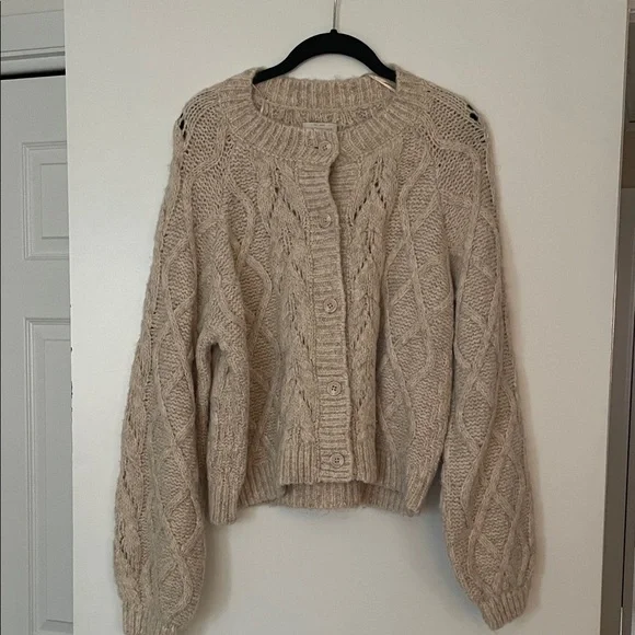 Cozy Cable Knit Beige Sweater - Picture 1 of 3